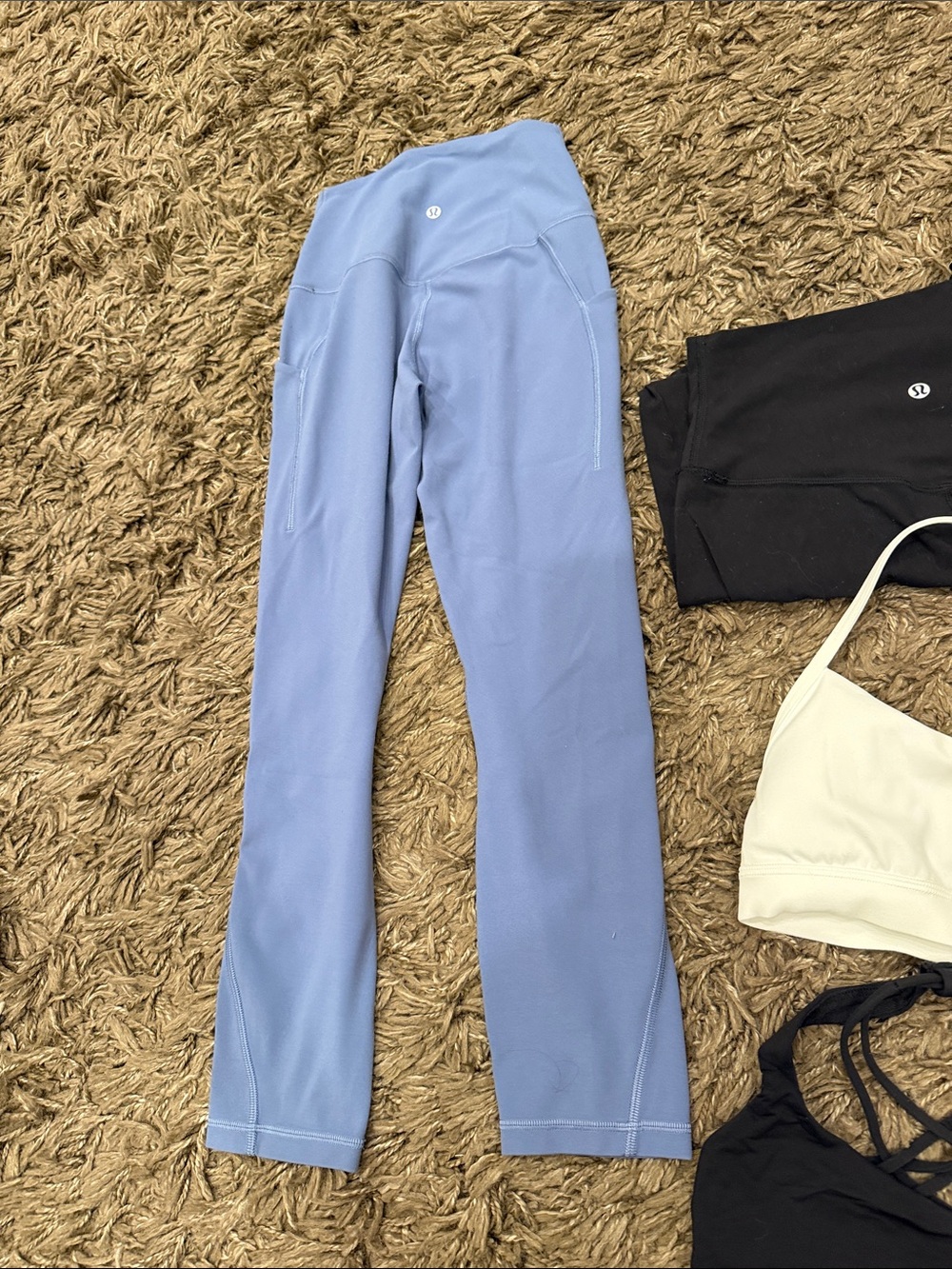 Lululemon bundle size 4 - Picture 9 of 13